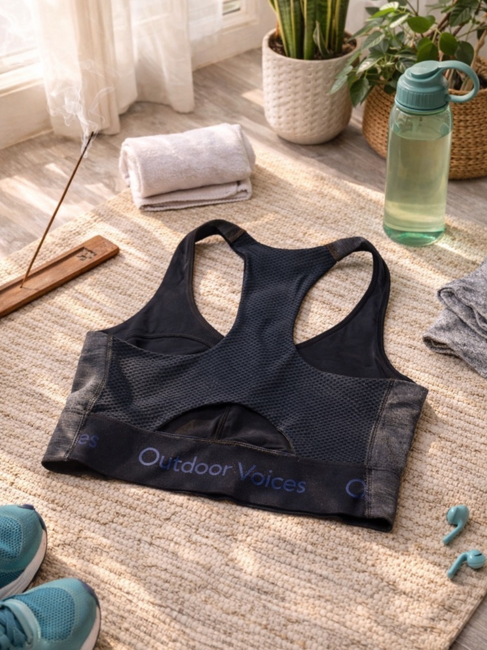 Outdoor Voices TechSweat Sports Bra Black XS Mesh Racerback Cutout Athletic